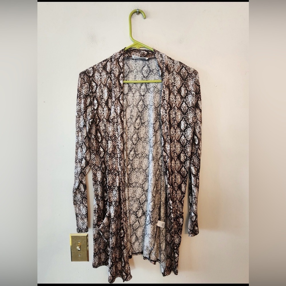Zenana snake pattern Cardigan sweater size womens small